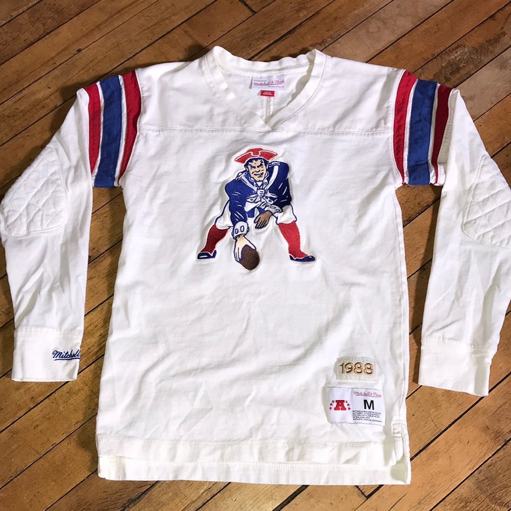 Mitchell & Ness White Kids Long Sleeve Tee with Red & Blue Patriots Logo